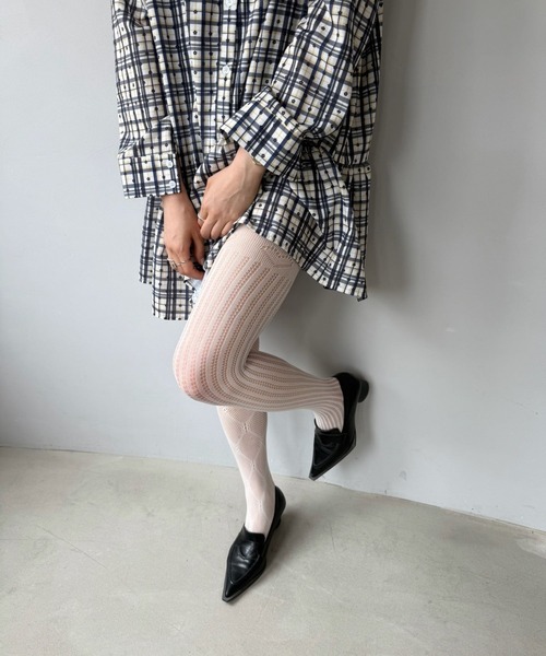 SANSeLF（サンセルフ）の「【SANSeLF】 ジャカードメッシュタイツ フラワー ハート柄 ワンポイントシアー ストッキング saa25a008（タイツ/ストッキング・レディース・ホワイト/ブラウン/グレー・FREE）」の2枚目の写真