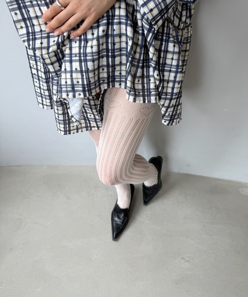 SANSeLF（サンセルフ）の「【SANSeLF】 ジャカードメッシュタイツ フラワー ハート柄 ワンポイントシアー ストッキング saa25a008（タイツ/ストッキング・レディース・ホワイト/ブラウン/グレー・FREE）」の11枚目の写真