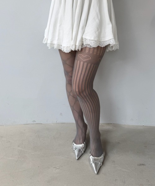 SANSeLF（サンセルフ）の「【SANSeLF】 ジャカードメッシュタイツ フラワー ハート柄 ワンポイントシアー ストッキング saa25a008（タイツ/ストッキング・レディース・ホワイト/ブラウン/グレー・FREE）」の7枚目の写真