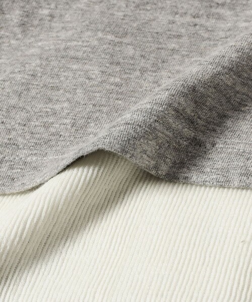 INSCRIRE(アンスクリア)の「【1/1値下げ】INSCRIRE / リブ レイヤード Tシャツ(Tシャツ/カットソー・レディース・チャコールグレー・ONE SIZE)」の11枚目の写真