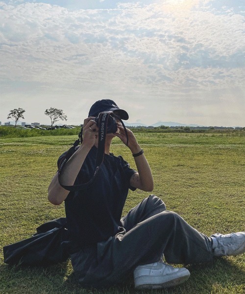 COSYHARU（コシハル）の「ヘンリーネックポンチ半袖Tシャツ（Tシャツ/カットソー・メンズ・ブルー/ダークブラウン/ホワイト/ブラック/ネイビー・LARGE/X-LARGE）」の22枚目の写真