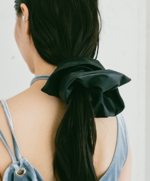 セール】Square Fakeleather Chouchou（シュシュ）｜SYKIA（シキア）の