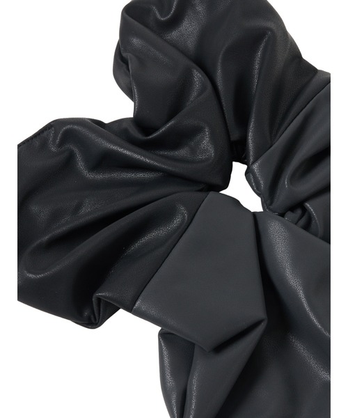 セール】Square Fakeleather Chouchou（シュシュ）｜SYKIA（シキア）の