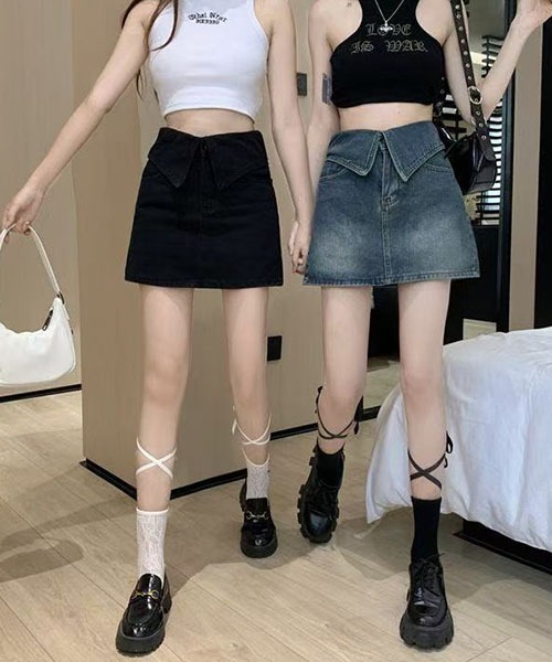 gossip！ロサンゼルス（ゴシップロサンゼルス）の「フラップデザイン ハイウエストデニムミニスカート インナーショーツ付き レディース A ライン  Y2K 韓国ファッション（デニムスカート・レディース・ブルー/ブラック・M/S）」の22枚目の写真