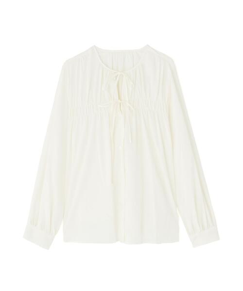 NATURAL BEAUTY BASIC(ナチュラルビューティーベーシック)の「リボンギャザーブラウス(シャツ/ブラウス・レディース・オフホワイト/ブルー/キャメル・SMALL/MEDIUM)」の4枚目の写真
