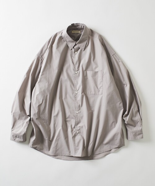 FREAK'S STORE（フリークスストア）の「限定展開 Relax Fit リラックスフィット レギュラーカラー シャツ（シャツ/ブラウス・メンズ・ベージュ/ブルー系その他/ホワイト/ライトグレー/ホワイト系その他/サックスブルー/ブラック/オリーブ/チャコールグレー・SMALL/MEDIUM/LARGE）」の6枚目の写真