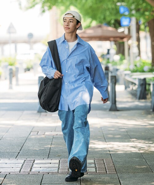 FREAK'S STORE（フリークスストア）の「限定展開 Relax Fit リラックスフィット レギュラーカラー シャツ（シャツ/ブラウス・メンズ・ベージュ/ブルー系その他/ホワイト/ライトグレー/ホワイト系その他/サックスブルー/ブラック/オリーブ/チャコールグレー・SMALL/MEDIUM/LARGE）」の10枚目の写真