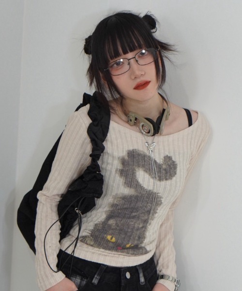 Never mind the XU / Chikashitsu+（ネバーマインド ザ エックスユー / チカシツプラス）の「【Nerd out XU】black frame square glasses / 【ナードアウトエックスユー】ブラックフレームスクエアレンズメガネ（メガネ・メンズ・ブラック・ONE SIZE）」の7枚目の写真