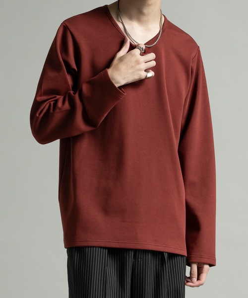 CASPER JOHN（キャスパージョン）の「Drape U-neck cut-sew/ドレープUネックカットソー（Tシャツ/カットソー・メンズ・ブラック/レッド/ホワイト/グレー/チャコールグレー/ブルー・X-SMALL/SMALL/MEDIUM/LARGE）」の6枚目の写真