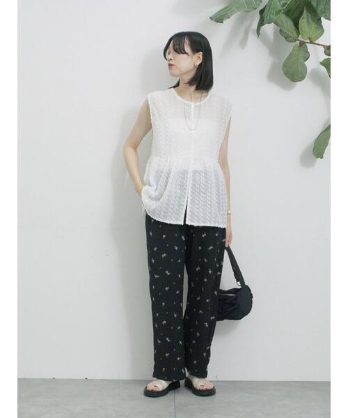 Samansa Mos2 blue（サマンサモスモスブルー）の「花柄イージーパンツ（その他パンツ・レディース・ネイビー/ブラック/ブラウン・F）」の10枚目の写真