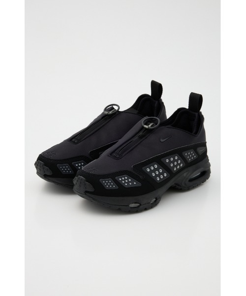NIKE(ナイキ)の「エア マックス SNDR(スニーカー・レディース・ホワイト系その他2/ブラック・25cm/24.5cm/24cm/23.5cm/23cm)」の2枚目の写真