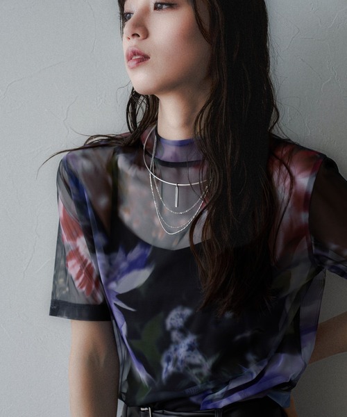 HARE(ハレ)の「ランダムフラワーガラ2WAYシアートップス(HARE)(Tシャツ/カットソー・レディース・レッド/マルチ・FREE)」の22枚目の写真