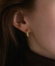 NEUNA（ヌナ）の「EARRING/ZIRCONIA LINE（イヤリング）」