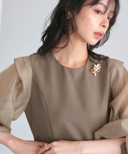 RUIRUE BOUTIQUE（ルイルエブティック）の「オケージョンドレス 結婚式 2WAY ストレッチ ｜ オーガンジースリーブ ワンピース ドレス ( レース 付け襟 付き ) ｜ オケージョン お呼ばれ パーティードレス 美脚効果（ドレス・レディース・ブラック/ネイビー/モカ・S/M/L/LL）」の8枚目の写真
