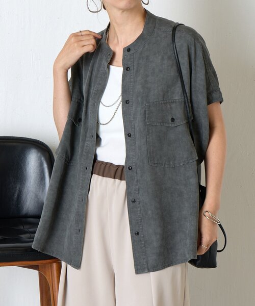 Jena espace merveilleux(ジェナ エスパスメルヴェイユ)の「リヨセルツイルシャツ(シャツ/ブラウス・レディース・チャコールグレー/カーキ・FREE)」の7枚目の写真