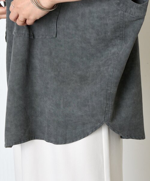 Jena espace merveilleux(ジェナ エスパスメルヴェイユ)の「リヨセルツイルシャツ(シャツ/ブラウス・レディース・チャコールグレー/カーキ・FREE)」の20枚目の写真