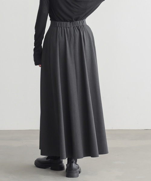 for/c（フォーシー）の「[セットアップ対応]きれいめはっ水タックフレアスカート【サスティナブル】（スカート・レディース・ブラック/チャコールグレー/グレー/ライトグレー・L/M）」の18枚目の写真