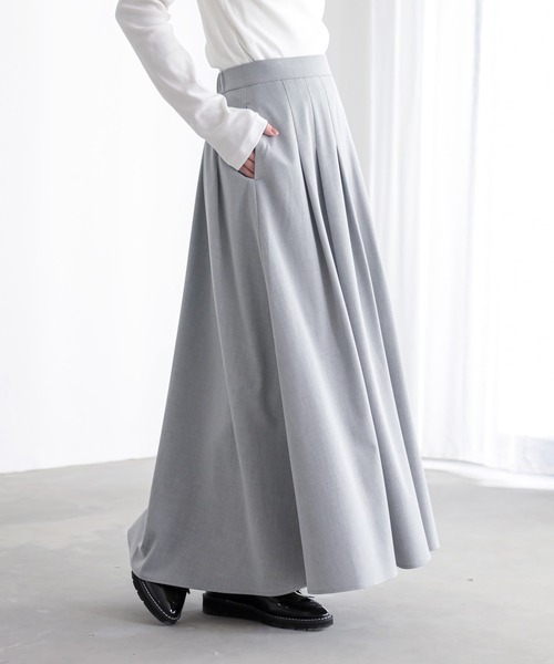 for/c（フォーシー）の「[セットアップ対応]きれいめはっ水タックフレアスカート【サスティナブル】（スカート・レディース・ブラック/チャコールグレー/グレー/ライトグレー・L/M）」の7枚目の写真
