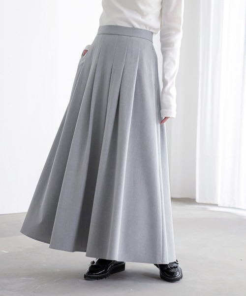 for/c（フォーシー）の「[セットアップ対応]きれいめはっ水タックフレアスカート【サスティナブル】（スカート・レディース・ブラック/チャコールグレー/グレー/ライトグレー・L/M）」の6枚目の写真