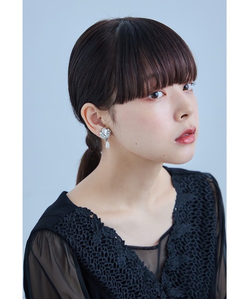 niana(ニアナ)の「ビジューパールイヤリング ゴールド シルバー 結婚式 二次会 同窓会 成人式 パーティー お呼ばれ オケージョン フォーマル(イヤリング・レディース・ゴールド/シルバー・FREE)」の4枚目の写真
