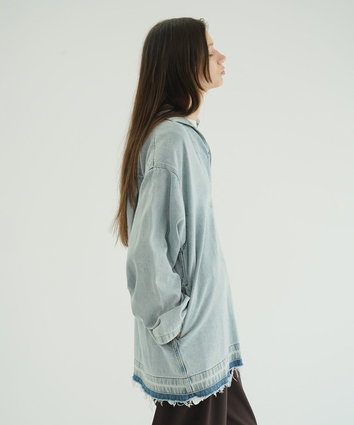 CLANE(クラネ)の「DENIM OVER SKIPPER SHIRTS(シャツ/ブラウス・レディース・ブルー/ブラック・F)」の3枚目の写真