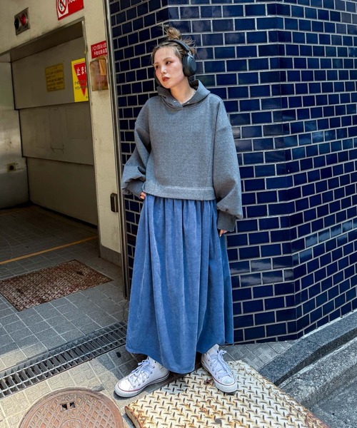 niko and...（ニコアンド）の「【MODE NORM CORE】フーディドッキングワンピース（ワンピース・レディース・グレー/ブラック/チャコール・LARGE/MEDIUM）」の13枚目の写真