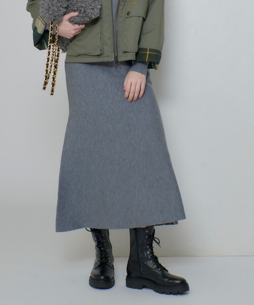 allureville(アルアバイル)の「ウールWフェイスナローマーメイドスカート(スカート・レディース・ミント/ダークブラウン/オフホワイト/ライトイエロー/グレー系その他/ネイビー・2)」の3枚目の写真