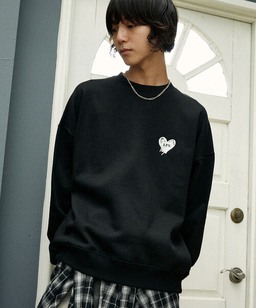 PUBLUX(パブリュクス)の「PUBLUX/パブリュクス LOVE POP STUDIO HEART LOGO GRAPHIC SWEAT(限定展開)(スウェット・メンズ・ライトグレー/ネイビー/ブラック・SMALL/MEDIUM/LARGE)」の21枚目の写真