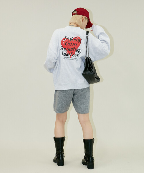PUBLUX(パブリュクス)の「PUBLUX/パブリュクス LOVE POP STUDIO HEART LOGO GRAPHIC SWEAT(限定展開)(スウェット・メンズ・ライトグレー/ネイビー/ブラック・SMALL/MEDIUM/LARGE)」の9枚目の写真