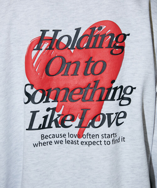 PUBLUX(パブリュクス)の「PUBLUX/パブリュクス LOVE POP STUDIO HEART LOGO GRAPHIC SWEAT(限定展開)(スウェット・メンズ・ライトグレー/ネイビー/ブラック・SMALL/MEDIUM/LARGE)」の6枚目の写真