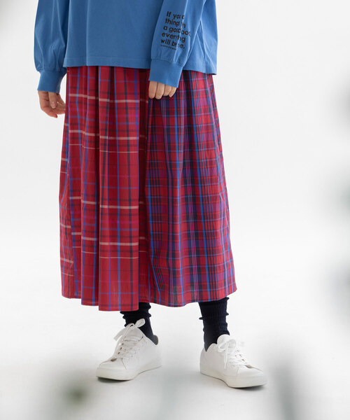 nop de nod（ノップドゥノッド）の「miscタイプライターチェックタックスカート（スカート・レディース・レッド/ブルー・M）」の12枚目の写真