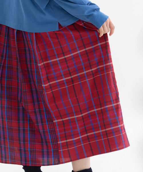 nop de nod（ノップドゥノッド）の「miscタイプライターチェックタックスカート（スカート・レディース・レッド/ブルー・M）」の15枚目の写真