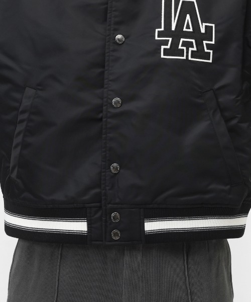 NEW ERA（ニューエラ）の「ニューエラ  WS NYLON VARSITY JACKET LOSDOD BLK（スタジャン・レディース・ブラック・S/M）」の6枚目の写真