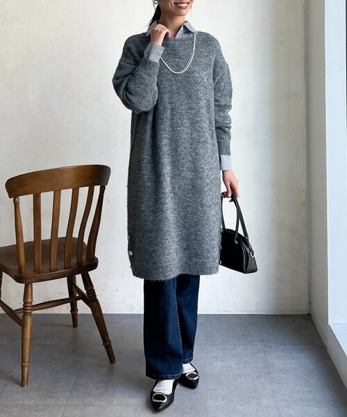 Chez toi（シェトワ）の「サイドGLDボタンミドル丈ニットワンピース（チュニック・レディース・グレー/ベージュ/ダークブラウン・FREE）」の20枚目の写真