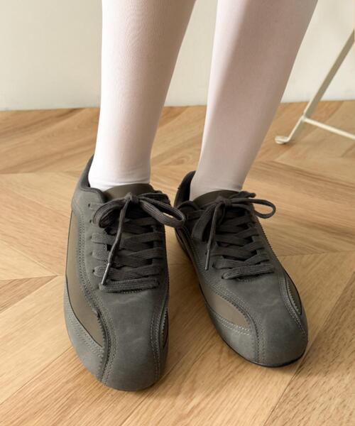 WEGO（ウィゴー）の「WEGO/レースアップローカットスニーカー（スニーカー・レディース・ブラウン/ブラック/グレー・SMALL/MEDIUM/LARGE）」の21枚目の写真