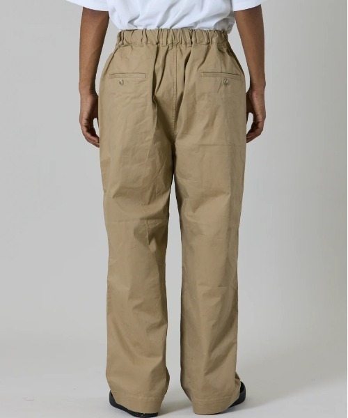 UNFRM OUTDOOR STANDARD(ユニフォームアウトドアスタンダード)の「【UNFRM OUTDOOR STANDARD:ユニフォームアウトドアスタンダード】CLASSIC TWO-TUCK WIDE CHINO TROUSERS/ツータックユニセックスチノパンツ(チノパンツ・メンズ・ベージュ/ホワイト・X-SMALL/SMALL)」の17枚目の写真