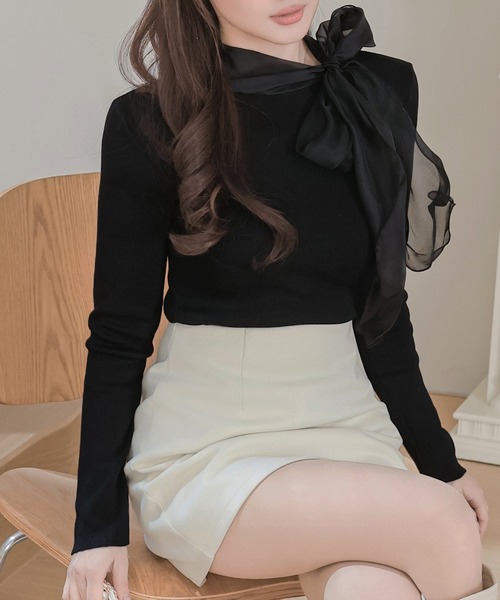 Anely(アネリー)の「異素材 シフォン リボン ニット トップス(ニット/セーター・レディース・アイボリー/ブラック・FREE)」の2枚目の写真