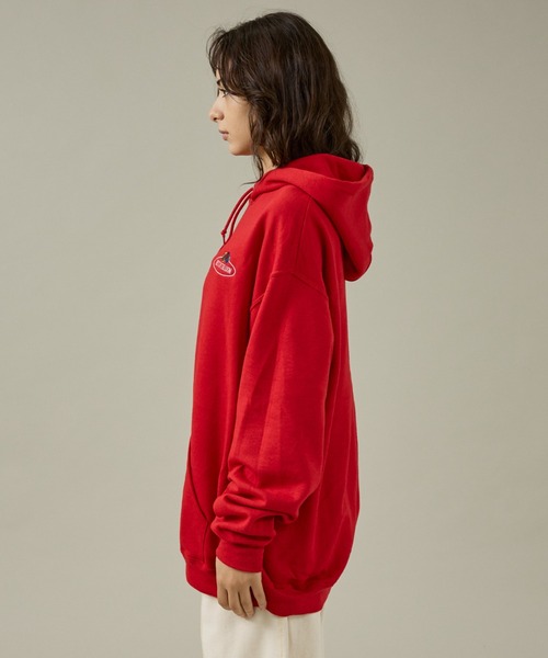 FRUIT OF THE LOOM(フルーツオブザルーム)の「【FRUIT OF THE LOOM】PRINT HOODIE1/ワンポイント/ユニセックス【WEB限定】(パーカー・メンズ・レッド/エンジ・M/L/XL)」の5枚目の写真