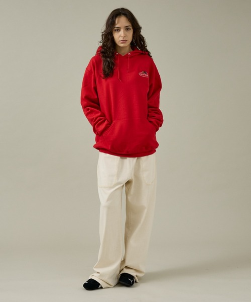 FRUIT OF THE LOOM(フルーツオブザルーム)の「【FRUIT OF THE LOOM】PRINT HOODIE1/ワンポイント/ユニセックス【WEB限定】(パーカー・メンズ・レッド/エンジ・M/L/XL)」の13枚目の写真