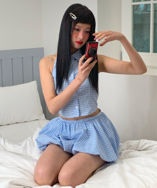 YOUHEE(ユヒ)の「CHECK HALTER NECK SHIRTS LIGHT BLUE(シャツ/ブラウス・レディース・その他・FREE)」の1枚目の写真