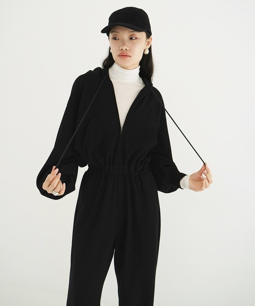 CLANE(クラネ)の「HOODED SWEAT ALL IN ONE(つなぎ/オールインワン・レディース・グレー/ベージュ・1/0)」の3枚目の写真