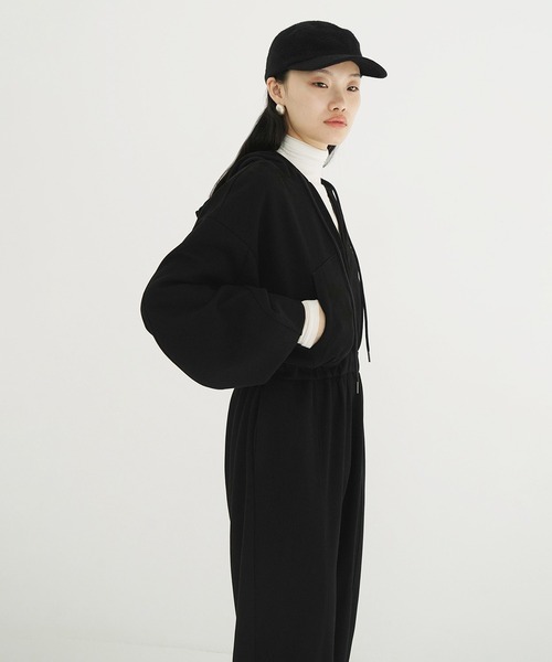 CLANE(クラネ)の「HOODED SWEAT ALL IN ONE(つなぎ/オールインワン・レディース・グレー/ベージュ・1/0)」の9枚目の写真