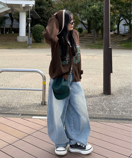 sedacle（セダクル）の「ラインストーンアップリケジップニットパーカー（ニット/セーター・メンズ・ベージュ/ブラウン/ボルドー・SMALL/MEDIUM/LARGE）」の17枚目の写真