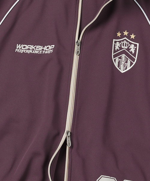 TRAVEL（トラベル）の「コンビネーションテープジャージトラックジャケットバーガンディ（ナイロンジャケット・レディース・その他・SMALL/MEDIUM/LARGE）」の6枚目の写真
