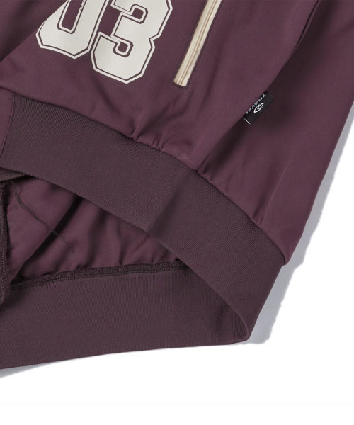 TRAVEL（トラベル）の「コンビネーションテープジャージトラックジャケットバーガンディ（ナイロンジャケット・レディース・その他・SMALL/MEDIUM/LARGE）」の8枚目の写真