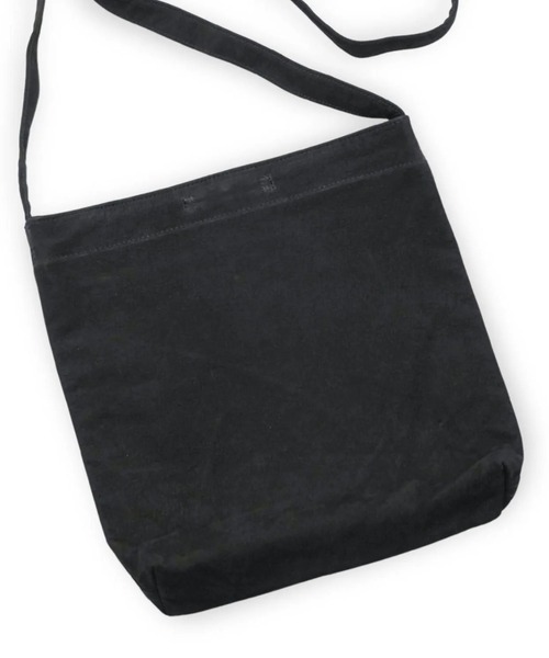 yoko sakamoto（ヨーコサカモト）の「【YOKO SAKAMOTO】 RESEARCHER BAG - MEDIUM（NUBUCK LEATHER）（ショルダーバッグ・メンズ・ブラック/ブラウン・FREE）」の4枚目の写真