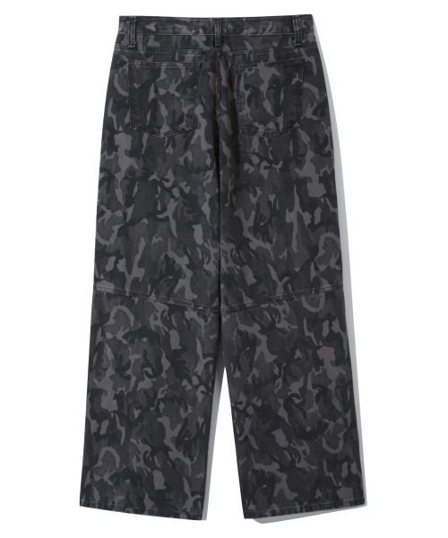 BASEMOMENT(ベースモーメント)の「カモウォッシュドセクションパンツグレー(デニムパンツ・メンズ・その他・LARGE/X-LARGE/MEDIUM)」の2枚目の写真