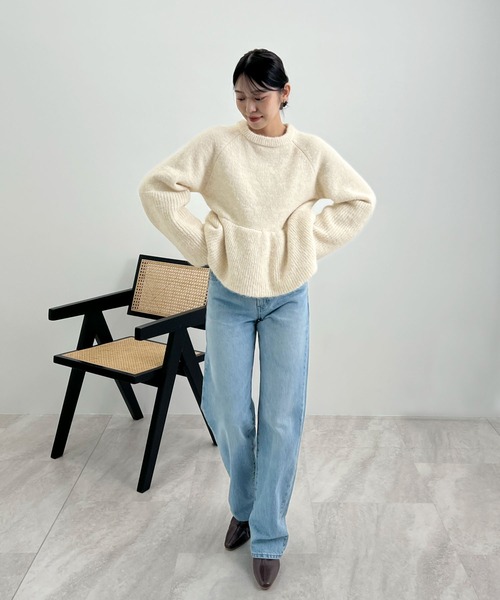 Futier land（フューティアランド）の「ボリューム袖ペプラムニットトップス（ニット/セーター・レディース・ブラウン/グレー/アイボリー・FREE）」の20枚目の写真
