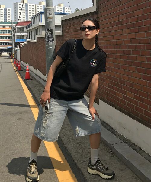 ARTISTWEAR（アーティストウェア）の「[ATW] ディファレント 半袖Tシャツ WH（Tシャツ/カットソー・レディース・ホワイト・SMALL/MEDIUM/LARGE/X-LARGE/XX-LARGE/XXXX-LARGE）」の6枚目の写真