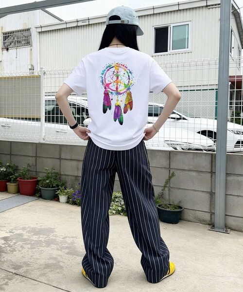 ARTISTWEAR（アーティストウェア）の「[ATW] ディファレント 半袖Tシャツ WH（Tシャツ/カットソー・レディース・ホワイト・SMALL/MEDIUM/LARGE/X-LARGE/XX-LARGE/XXXX-LARGE）」の5枚目の写真